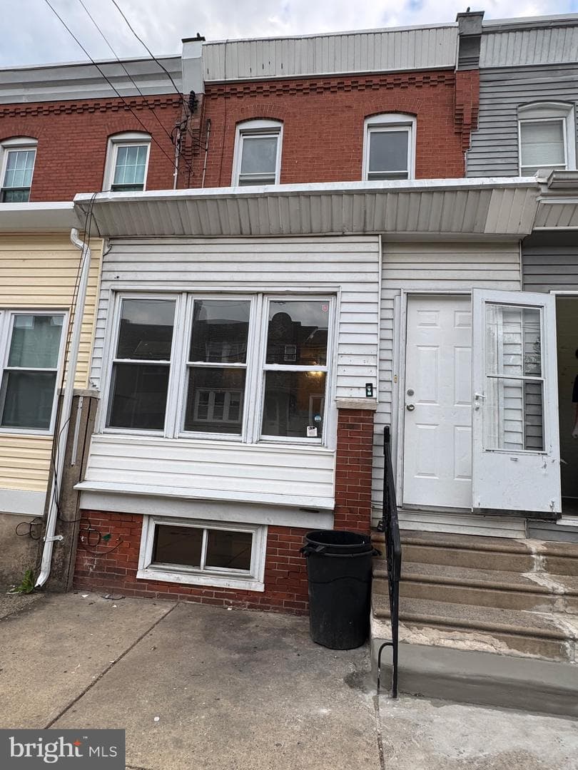 6135 Hegerman Street photo 1