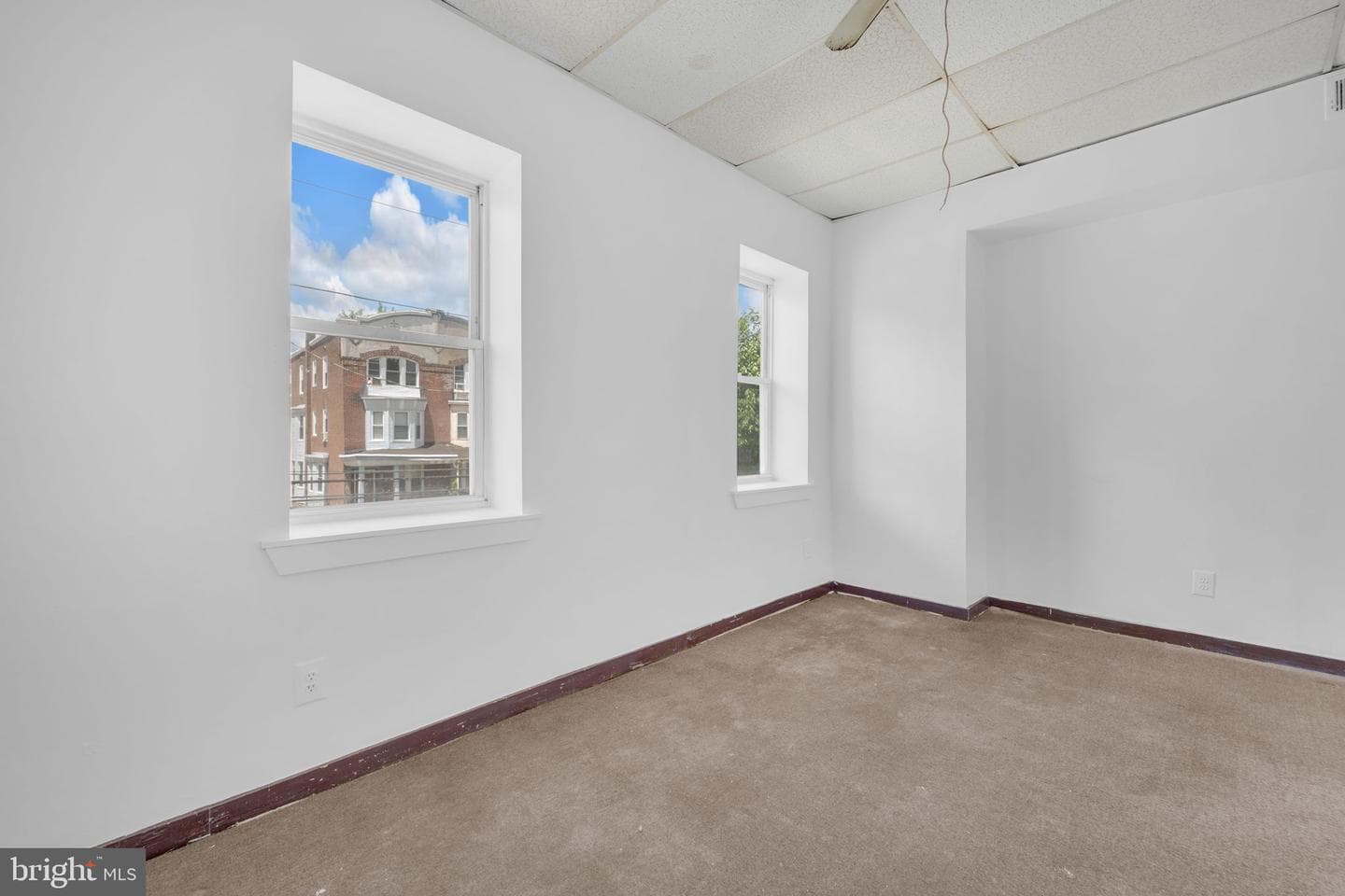 162 W Manheim Street photo 26