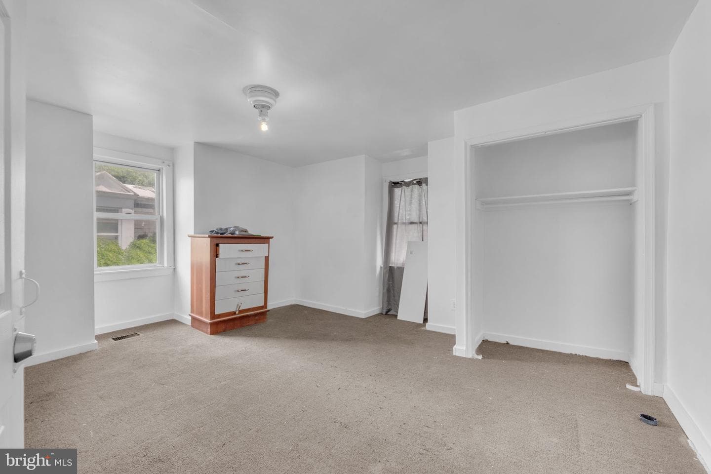 162 W Manheim Street photo 36