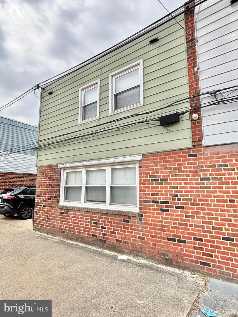 1827 Arnold Street photo 47