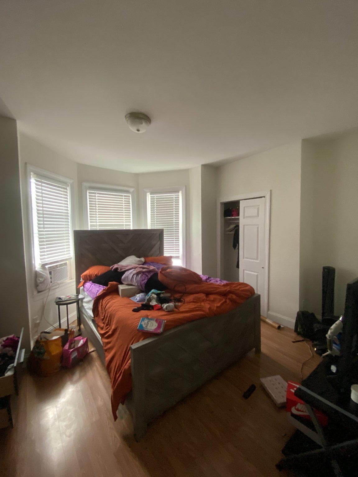 2111 S Shields photo 14