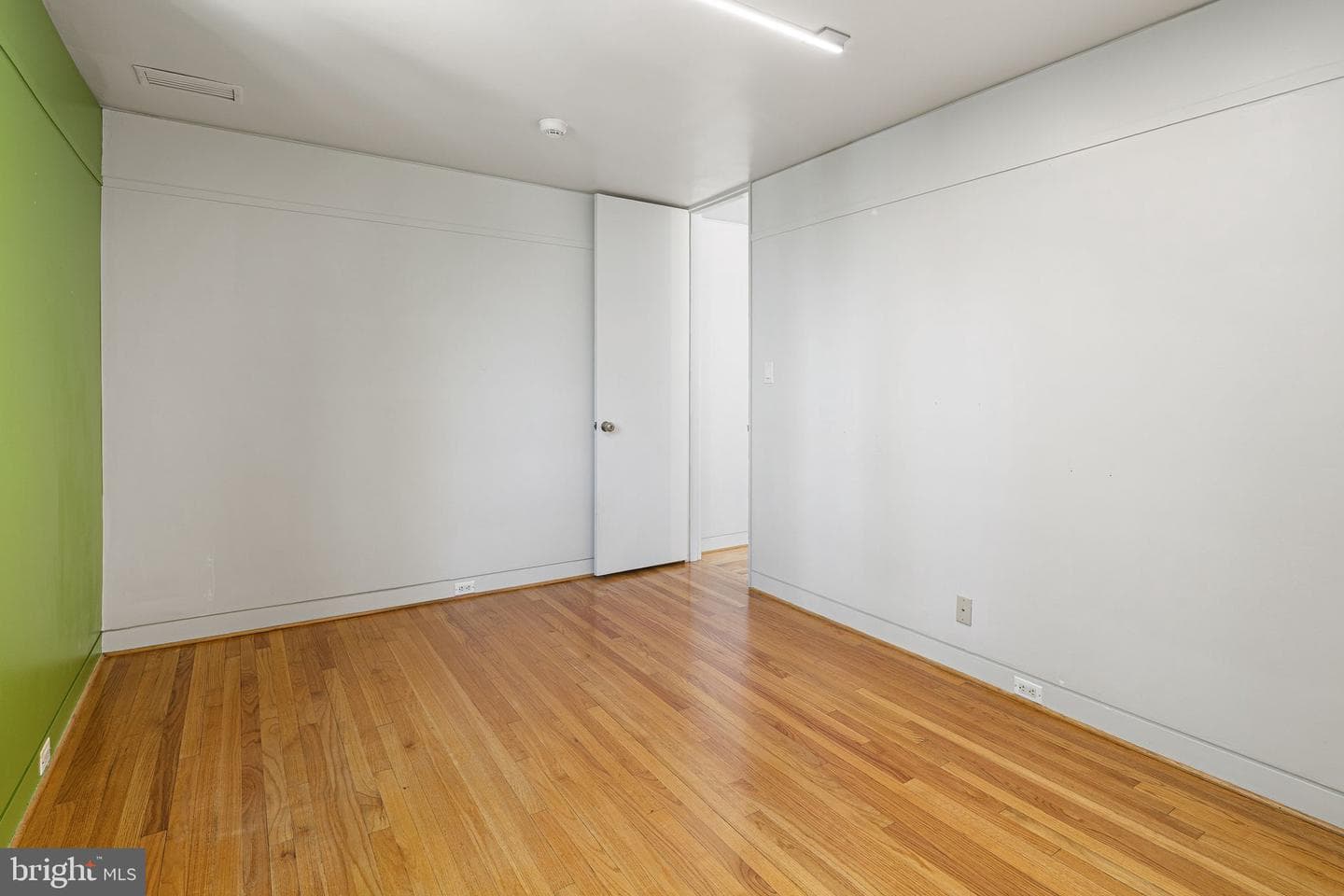 113 Pine Street photo 29