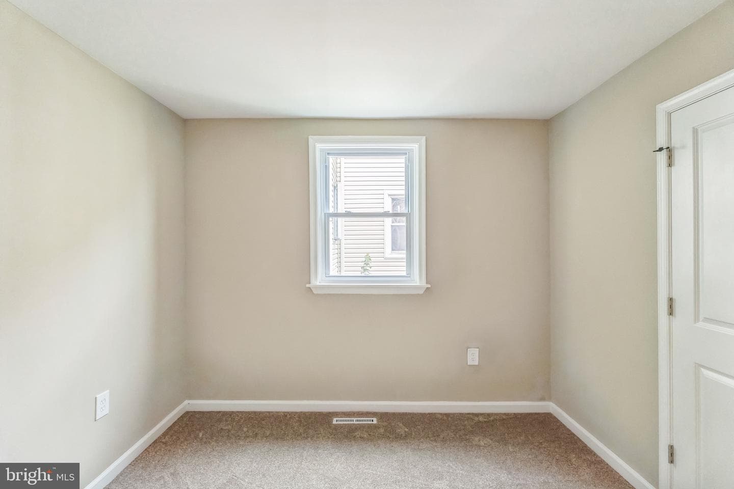 5734 Harbison Avenue photo 25