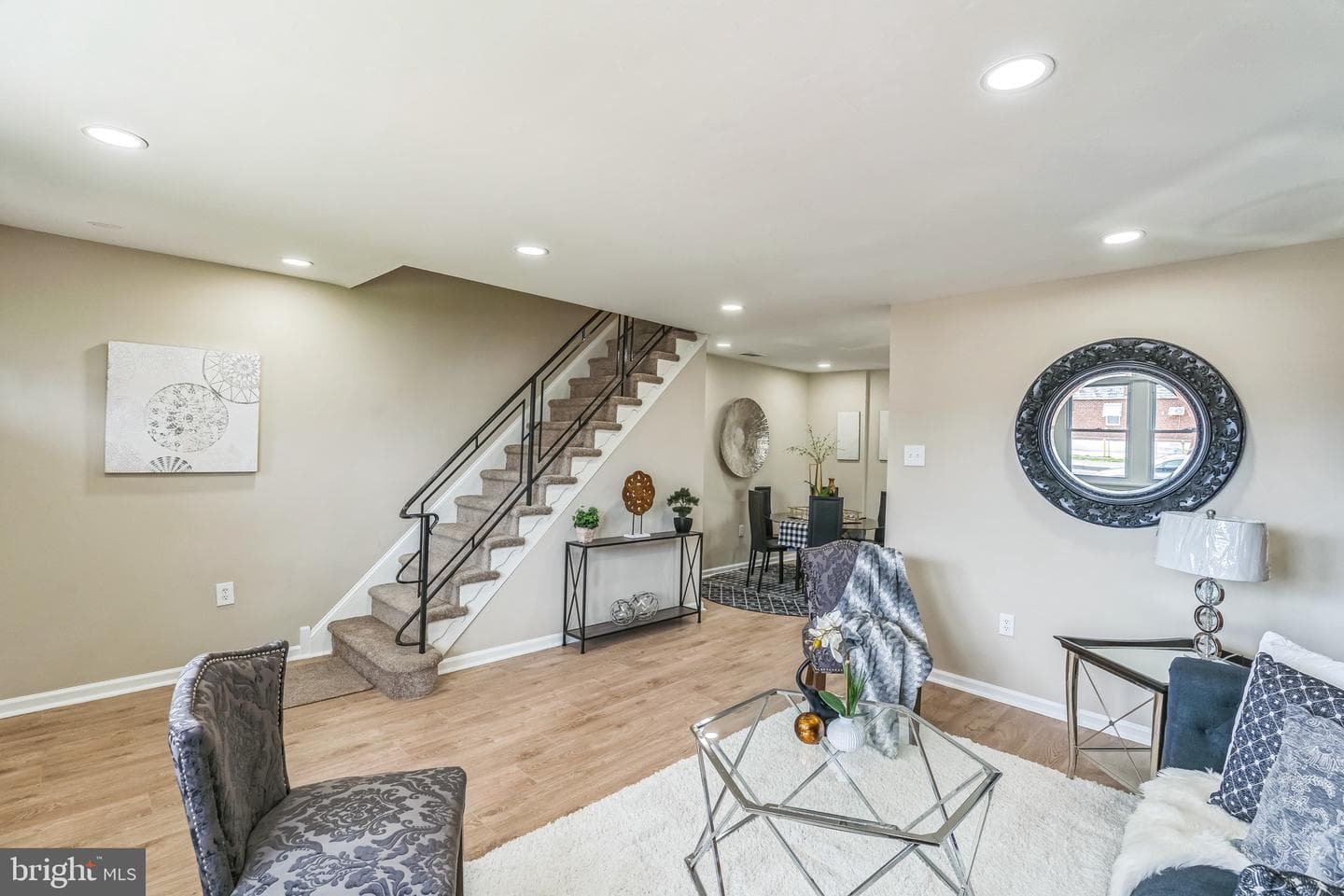 5734 Harbison Avenue photo 3