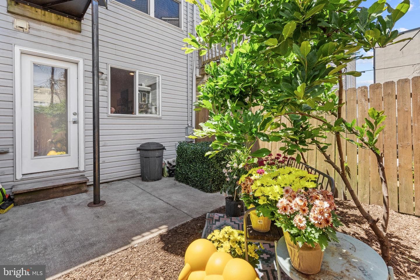 3009 W Cabot Street photo 21