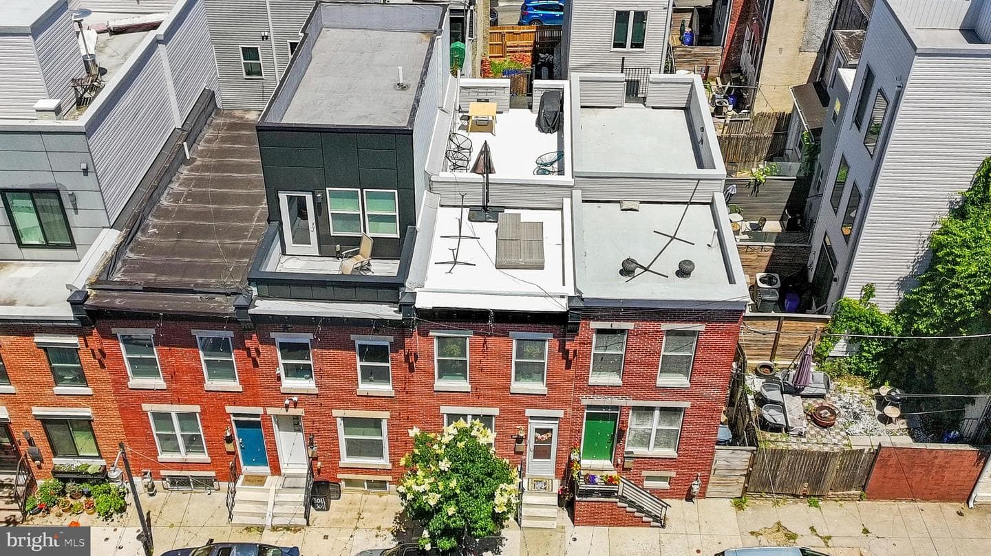 3009 W Cabot Street photo 28