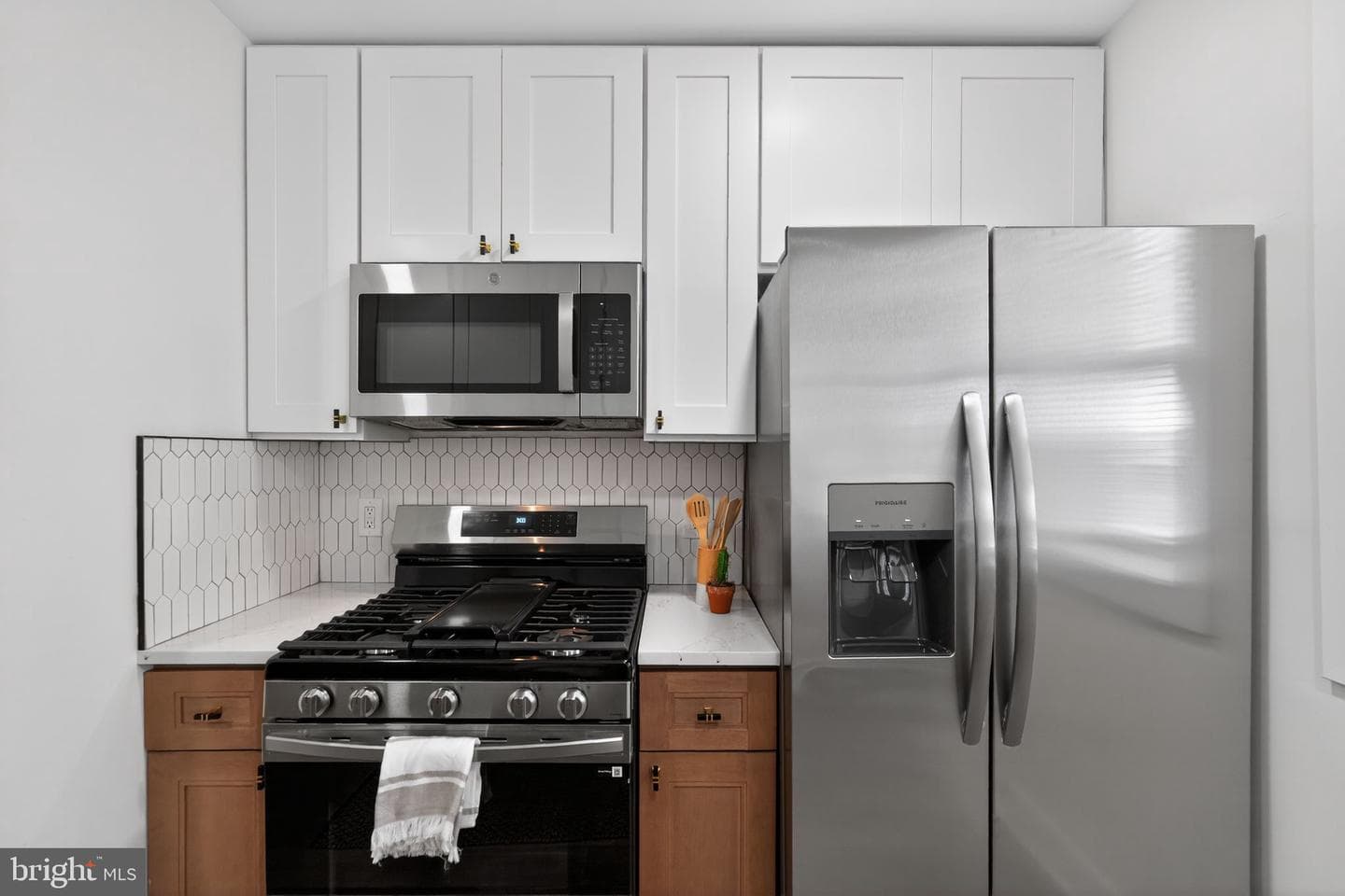 2536 S Philip Street photo 11