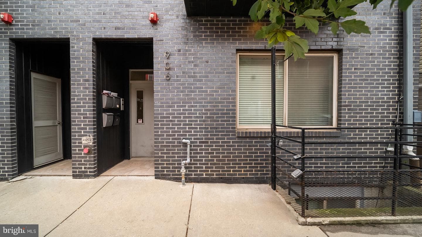 906 N 16th Street #3r, Philadelphia
