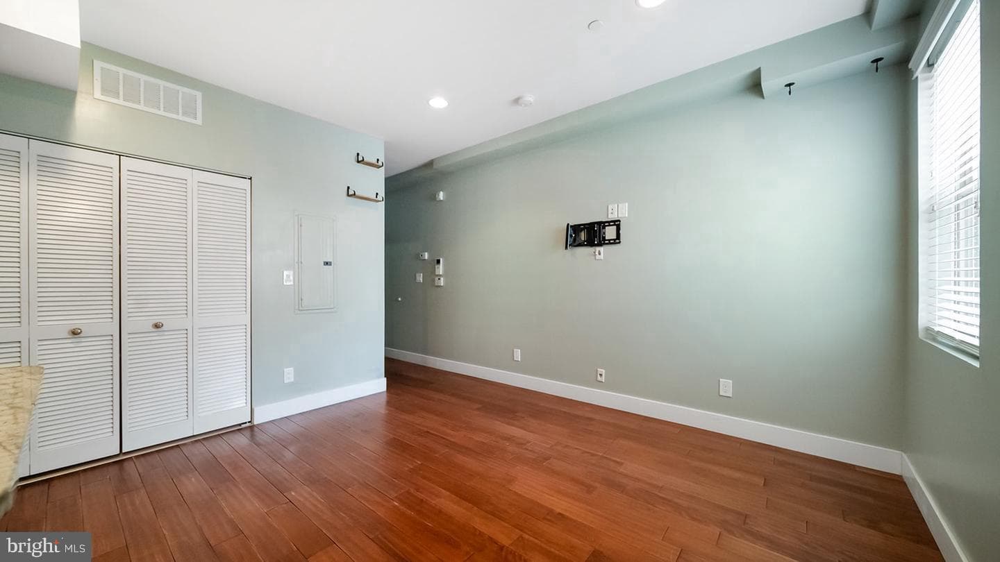906 N 16th Street #3r photo 12