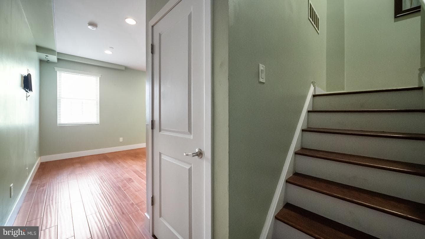 906 N 16th Street #3r photo 16
