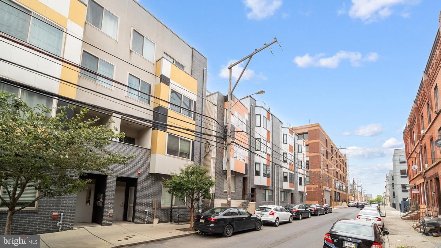 906 N 16th Street #3r photo 3