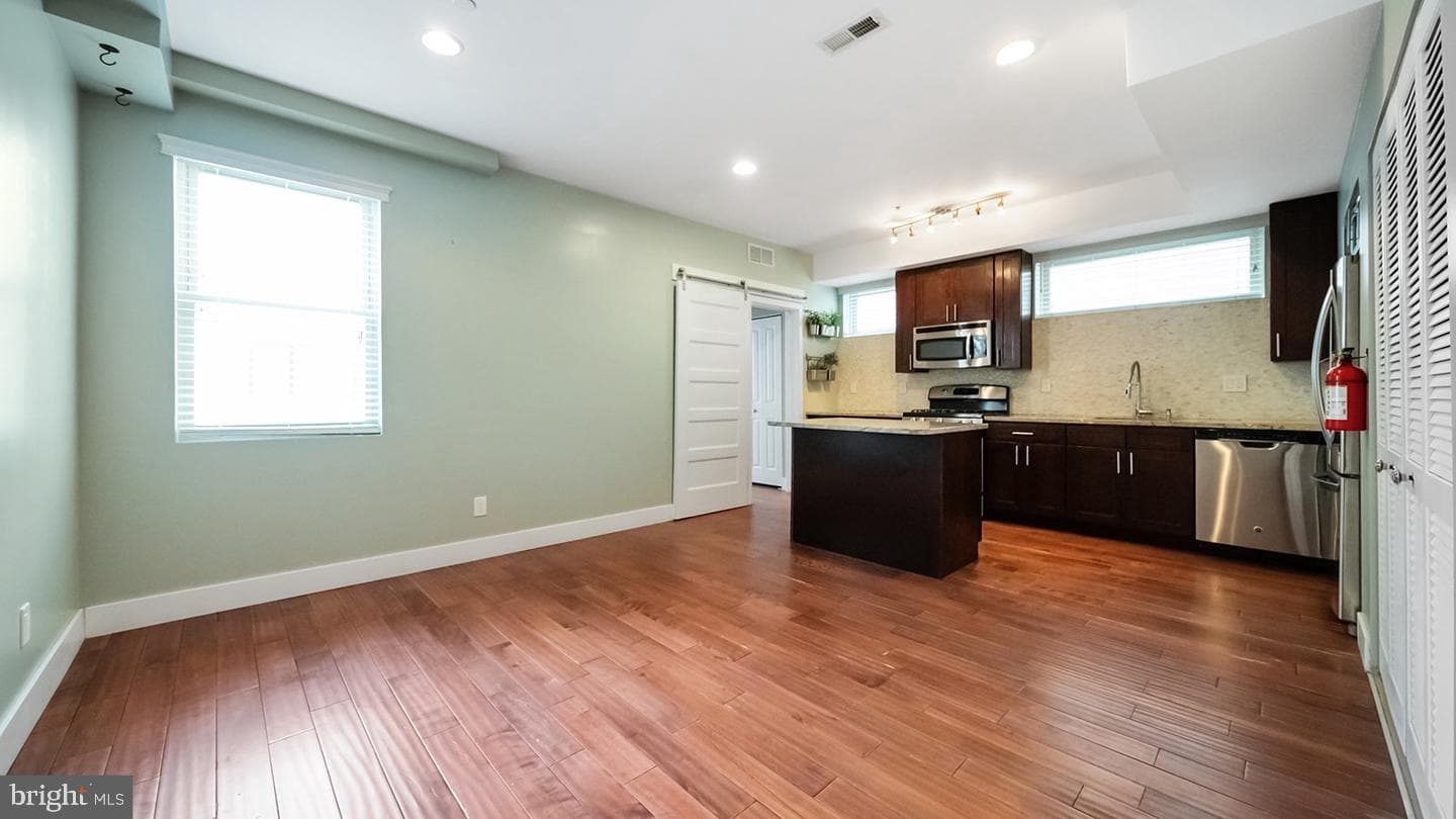 906 N 16th Street #3r photo 9