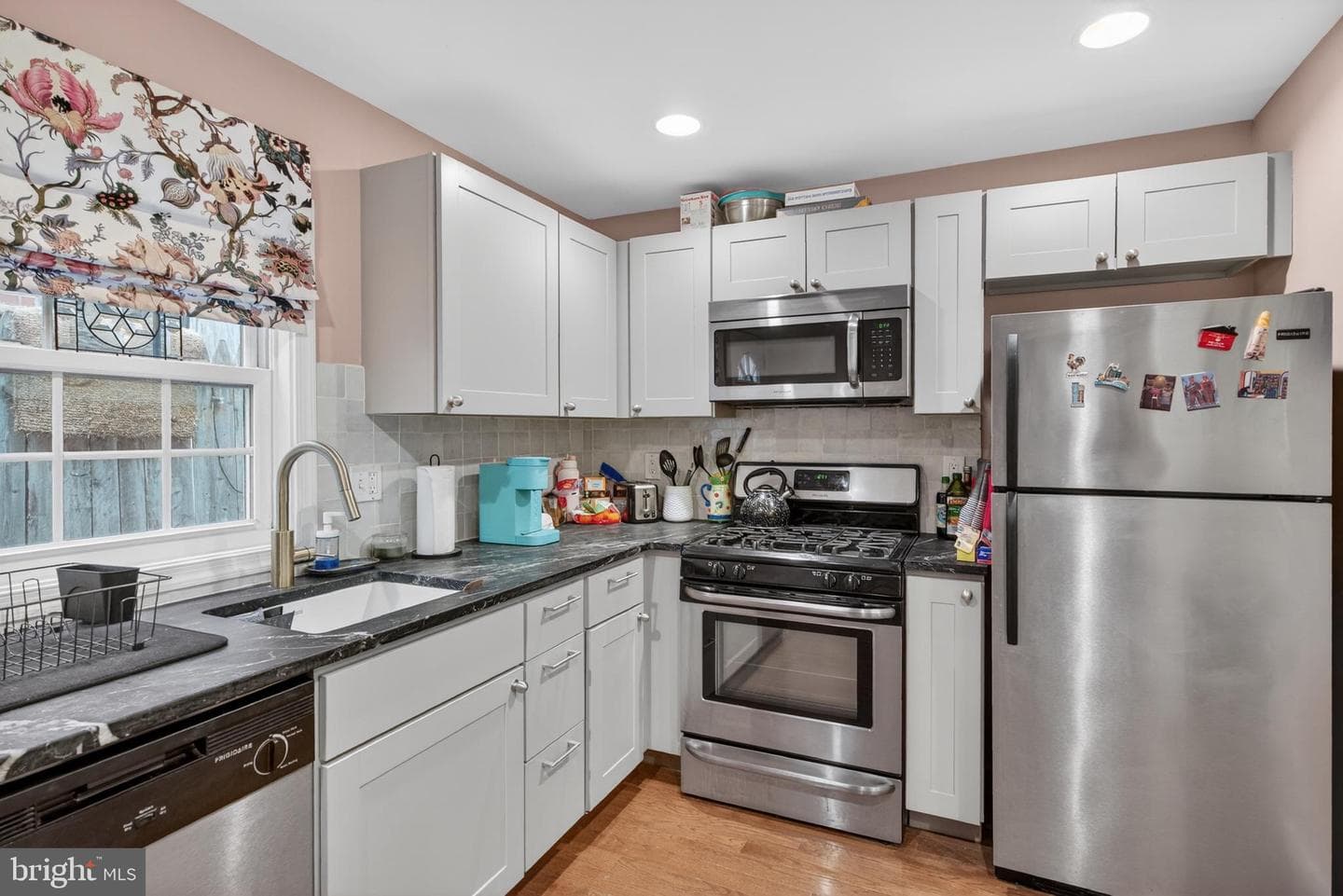 1424 S Orianna Street photo 8
