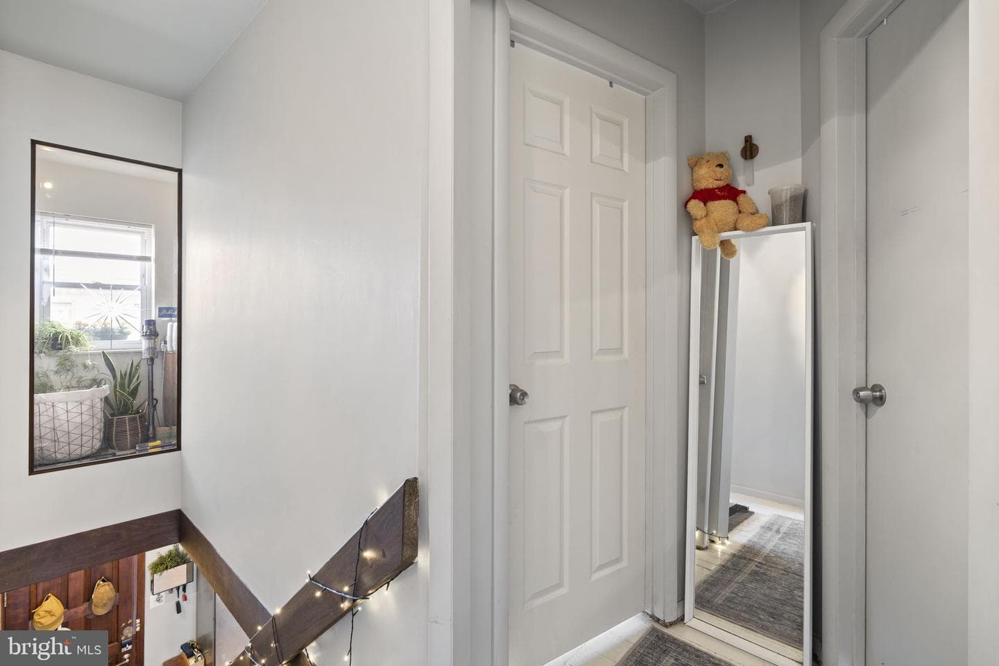 2215 E Oakdale Street photo 19