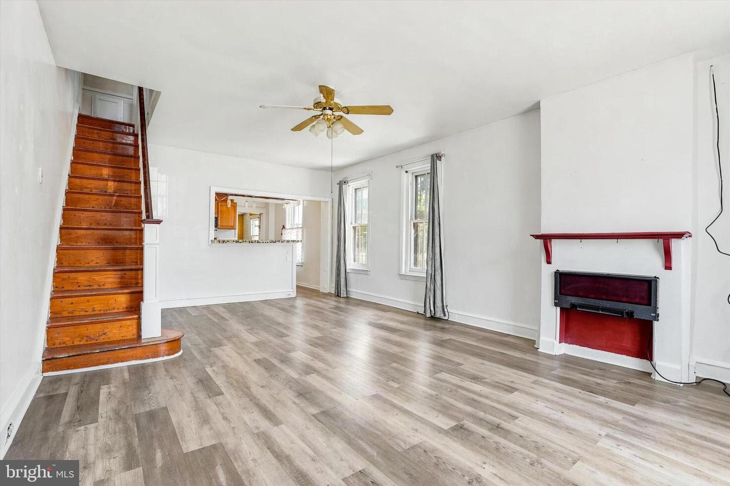 269 W Wingohocking Street photo 3