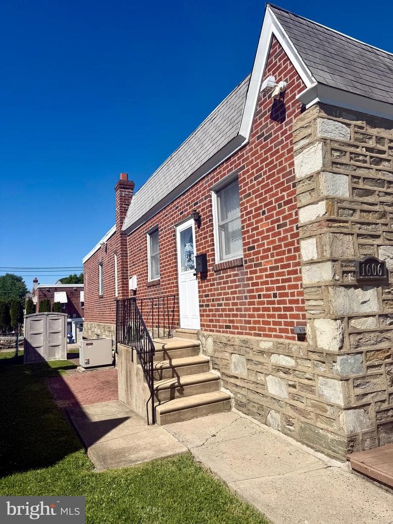 1606 Fox Chase Road photo 3