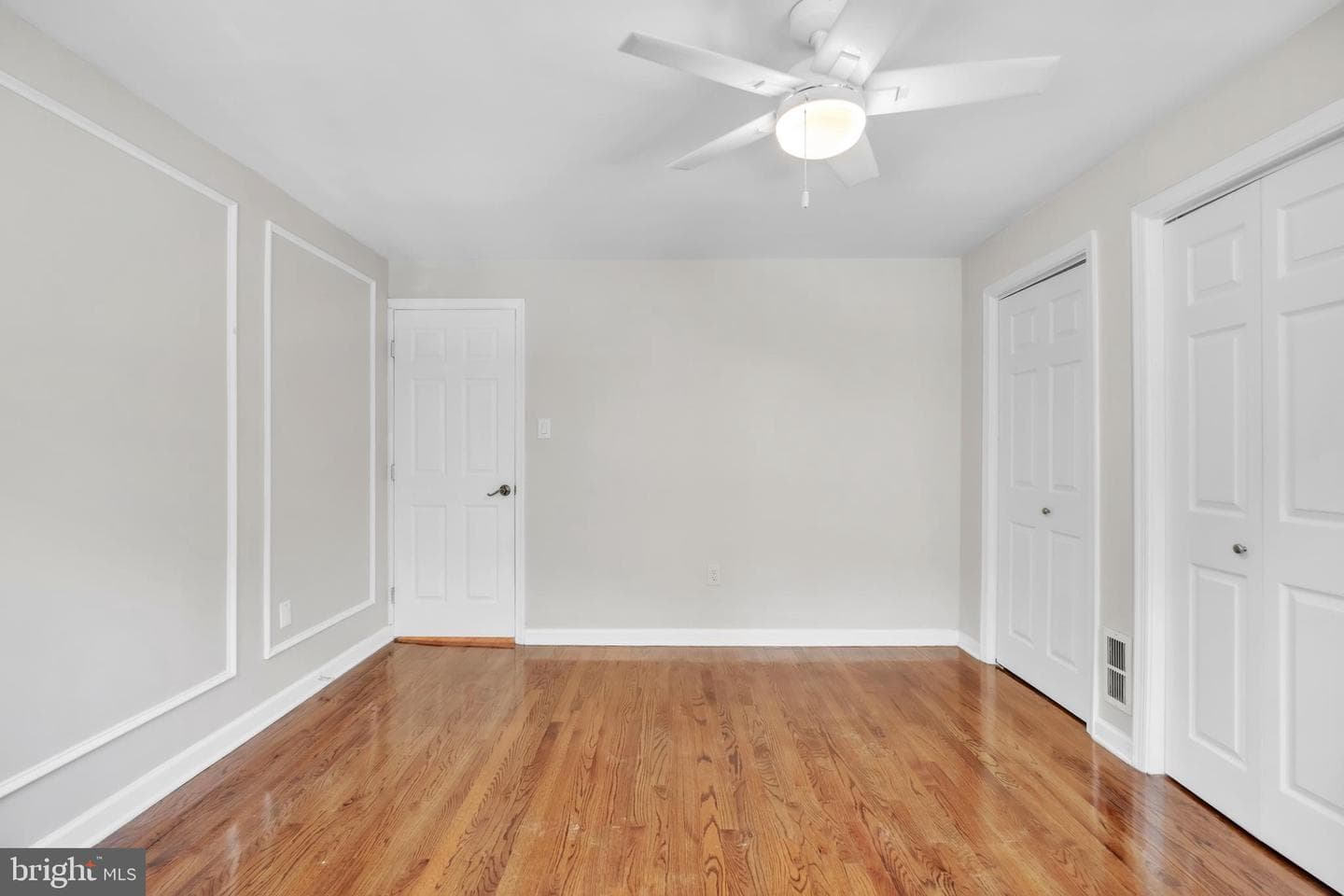 719 N Uber Street photo 15