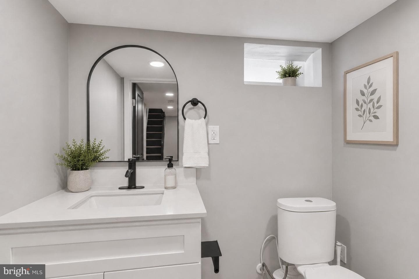 1725 W Thompson Street photo 46