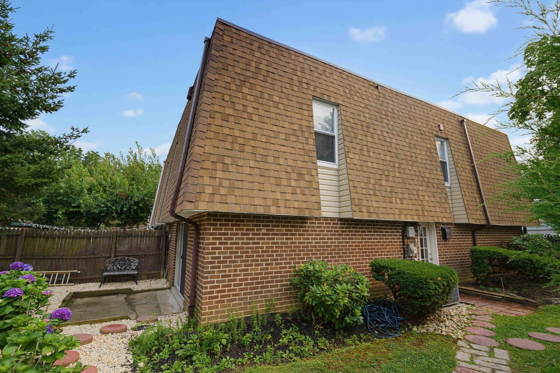 9807 Cowden Street photo 28