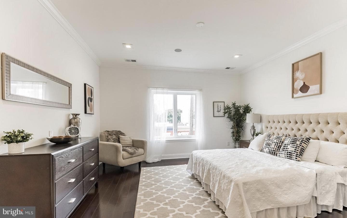 1818 Dickinson Street photo 25