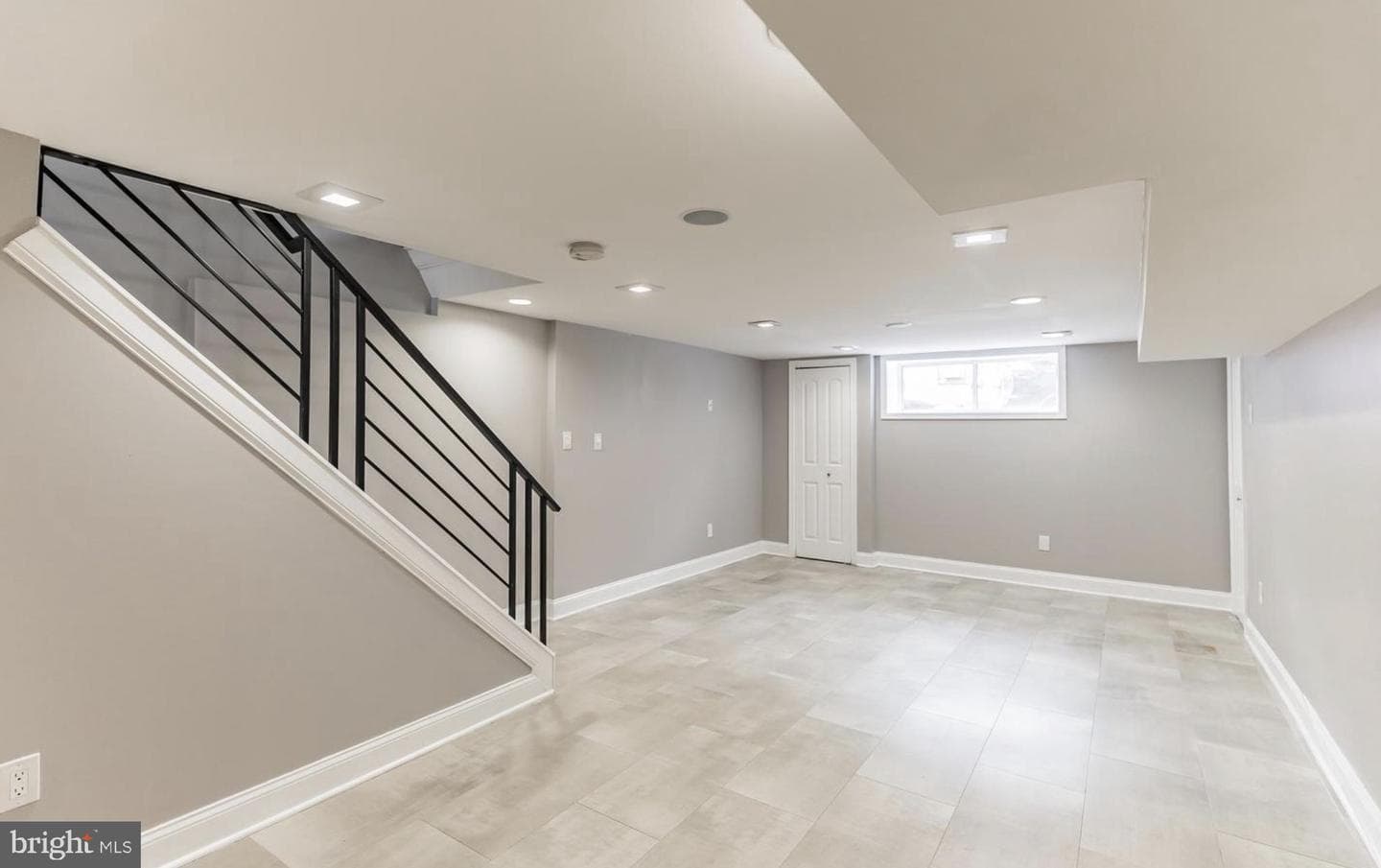 1818 Dickinson Street photo 29