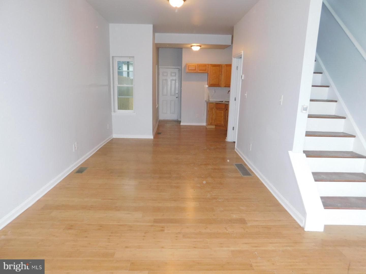 2544 N Sydenham Street photo 3