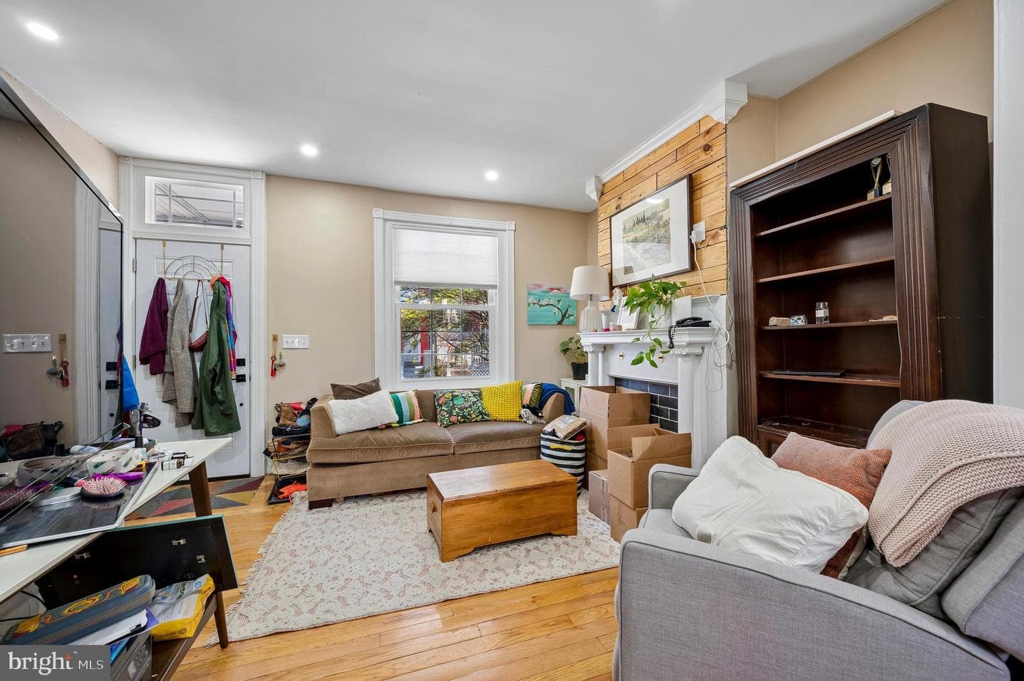 463 W Earlham Terrace photo 4
