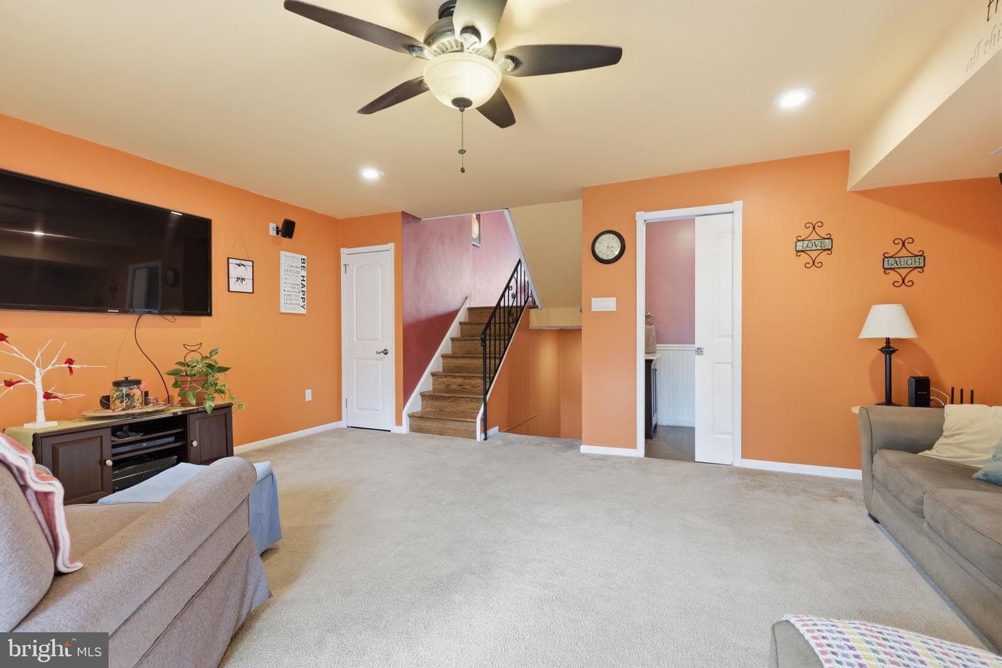 2742 Mower Street photo 23