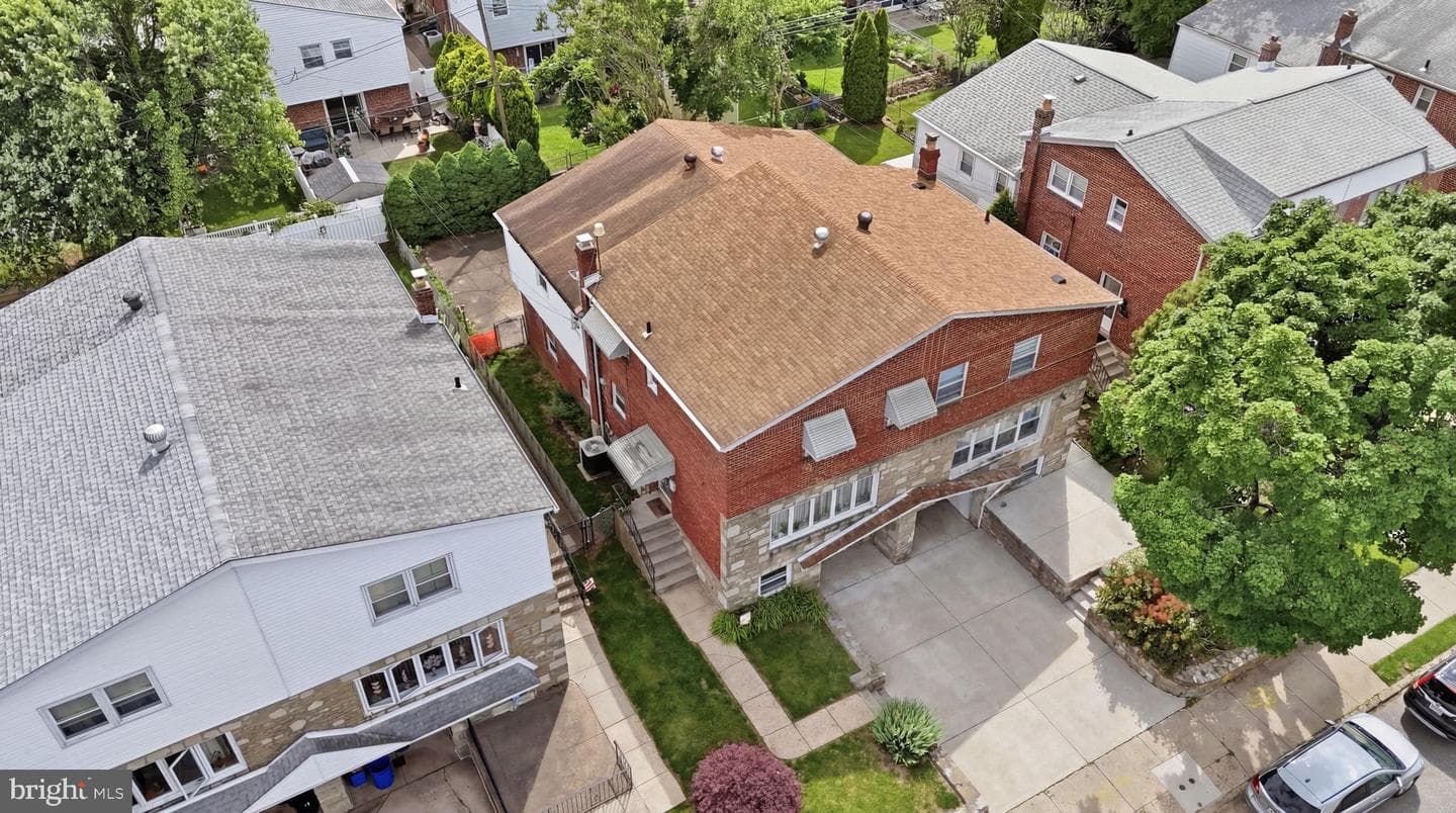 2742 Mower Street photo 30