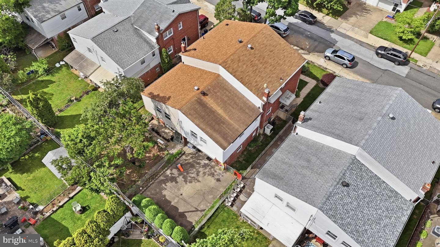 2742 Mower Street photo 33