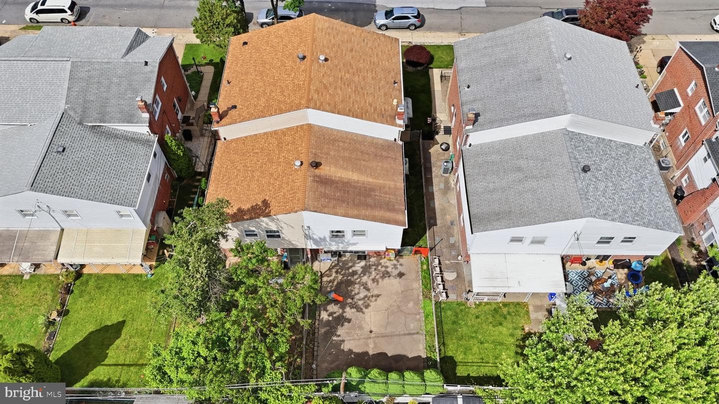 2742 Mower Street photo 34