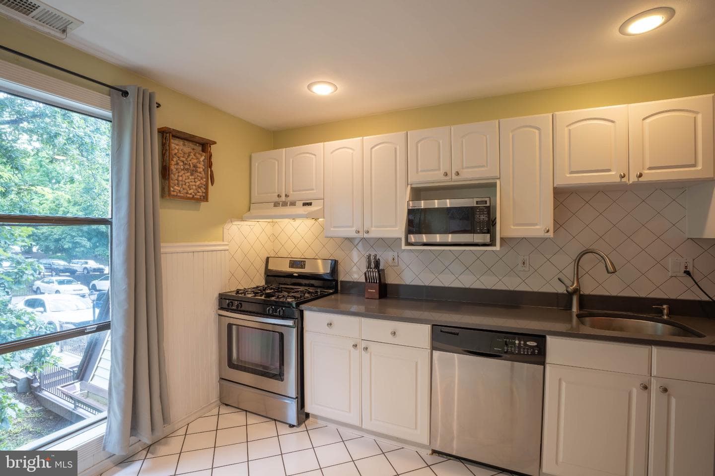 251 Shawmont Avenue #g photo 8