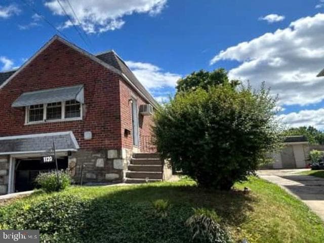 1120 Faunce Street photo 2