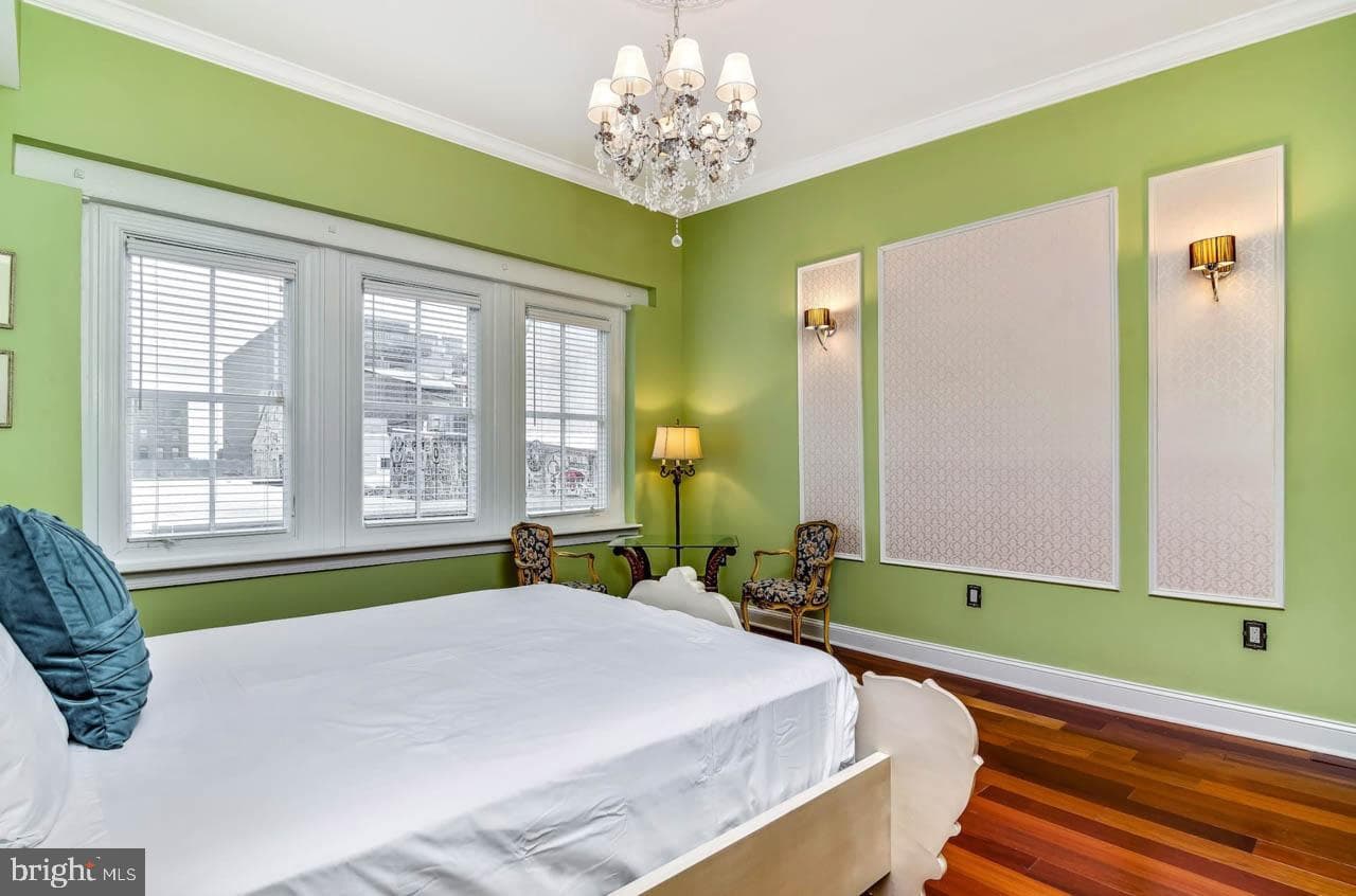 26 S Strawberry Street photo 46