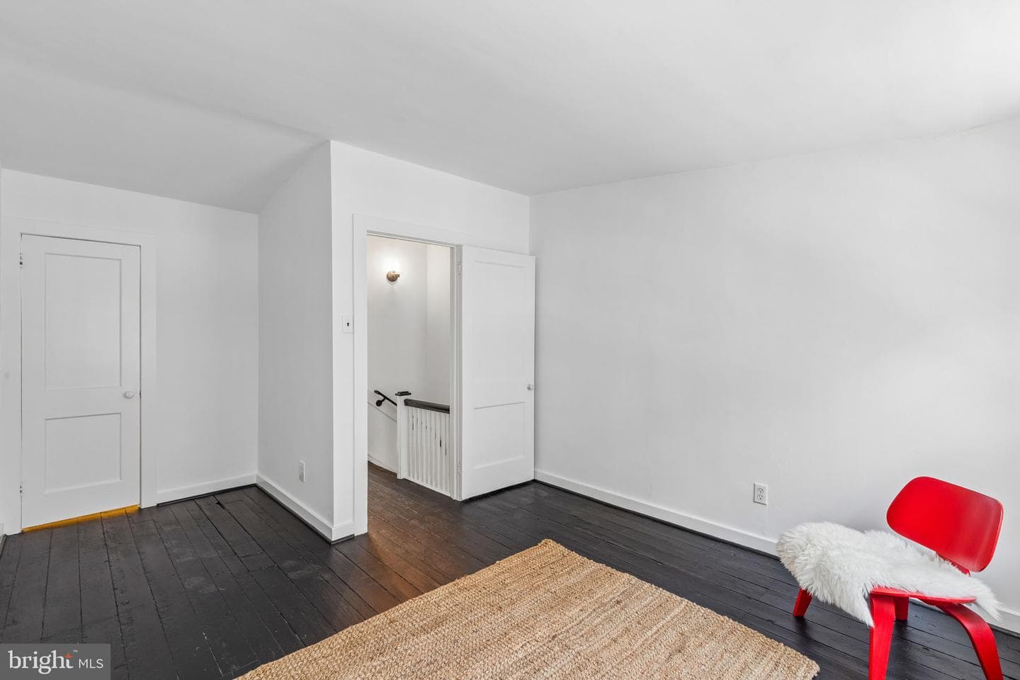 2410 Manning St photo 16