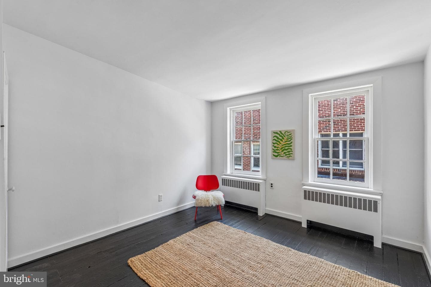2410 Manning St photo 17