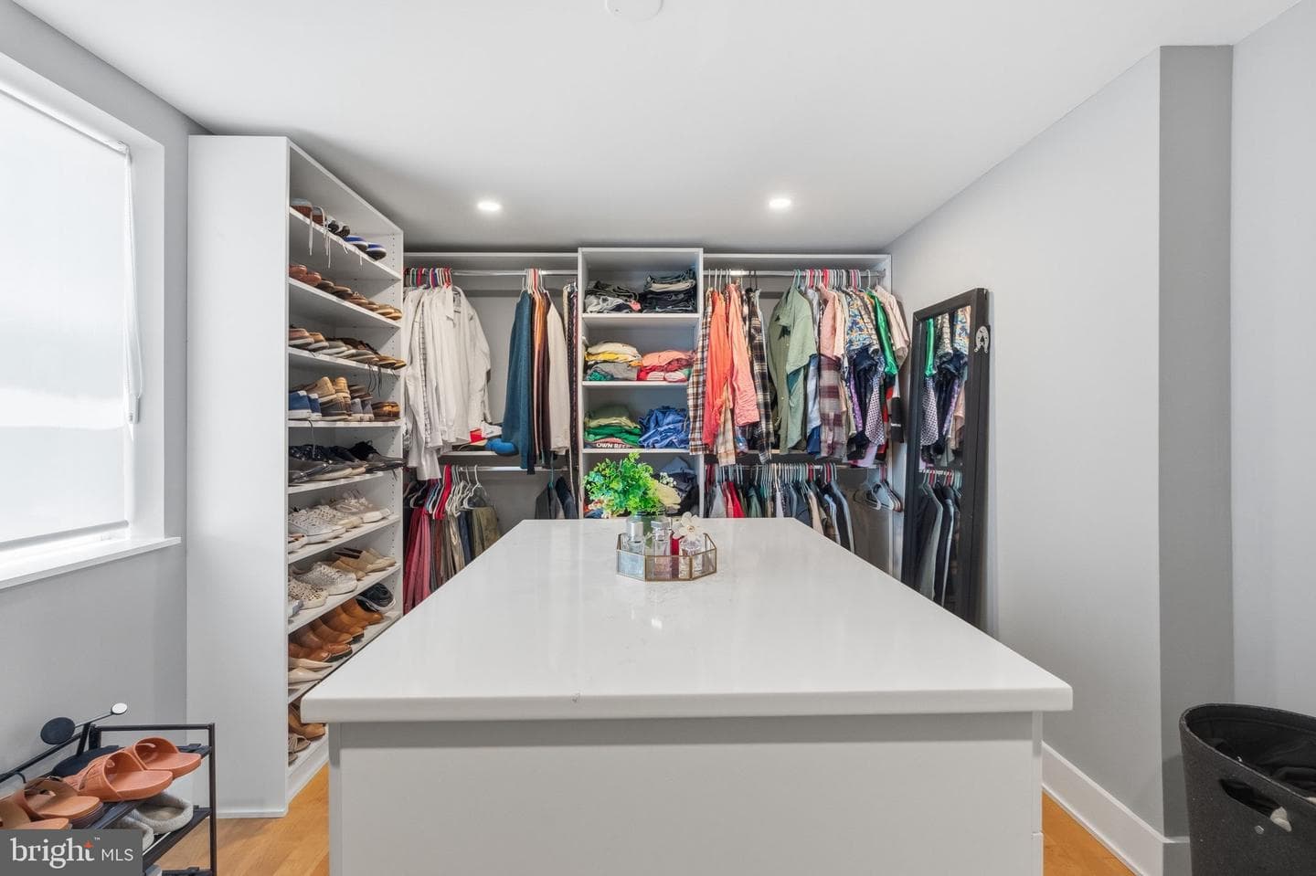 916 Fernon Street photo 31