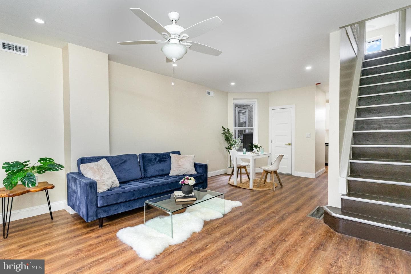 5637 Rodman Street photo 7