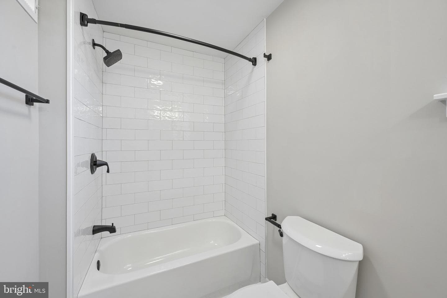 1933 E Albert Street photo 15