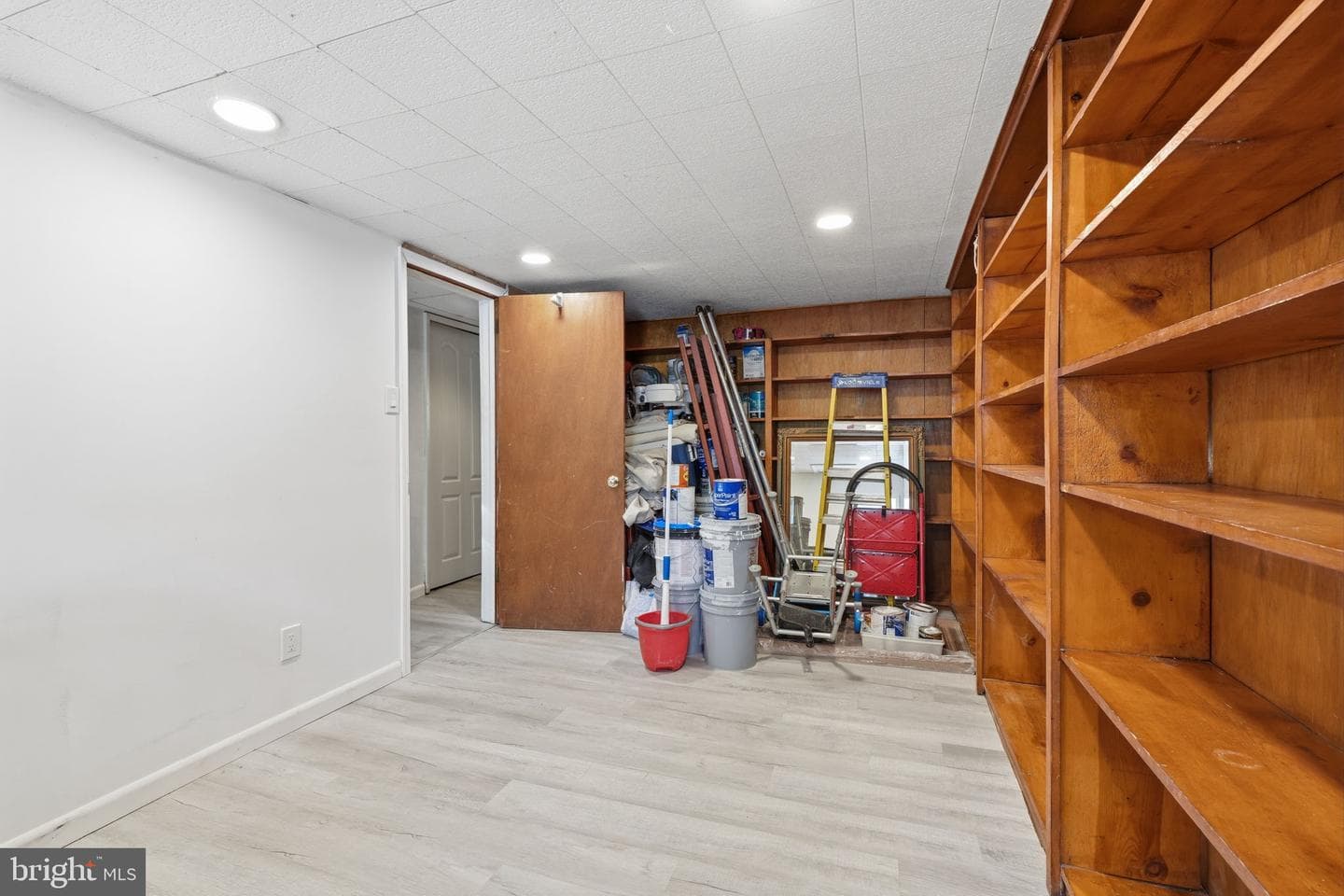 1025 Friendship Street photo 29