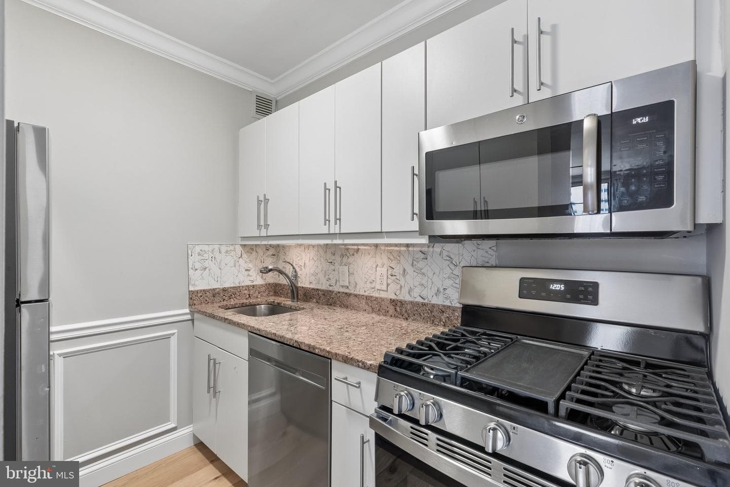 219 S 18th Street #901 photo 5