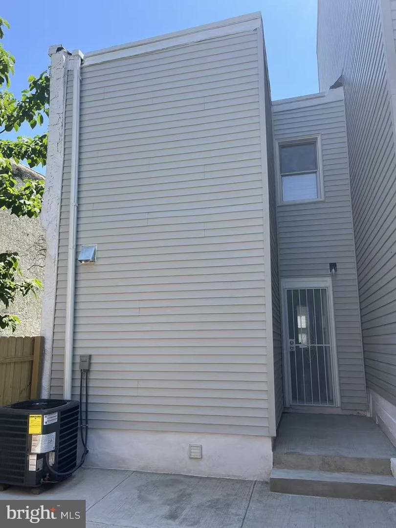 2118 N Percy Street photo 7