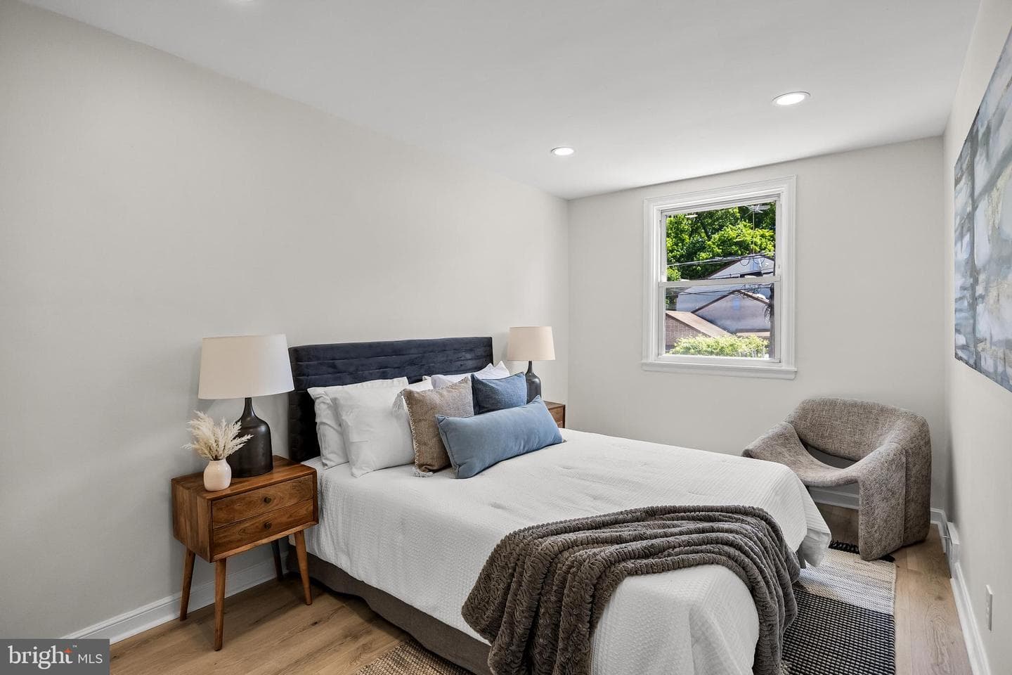 7929 Lister Street photo 16