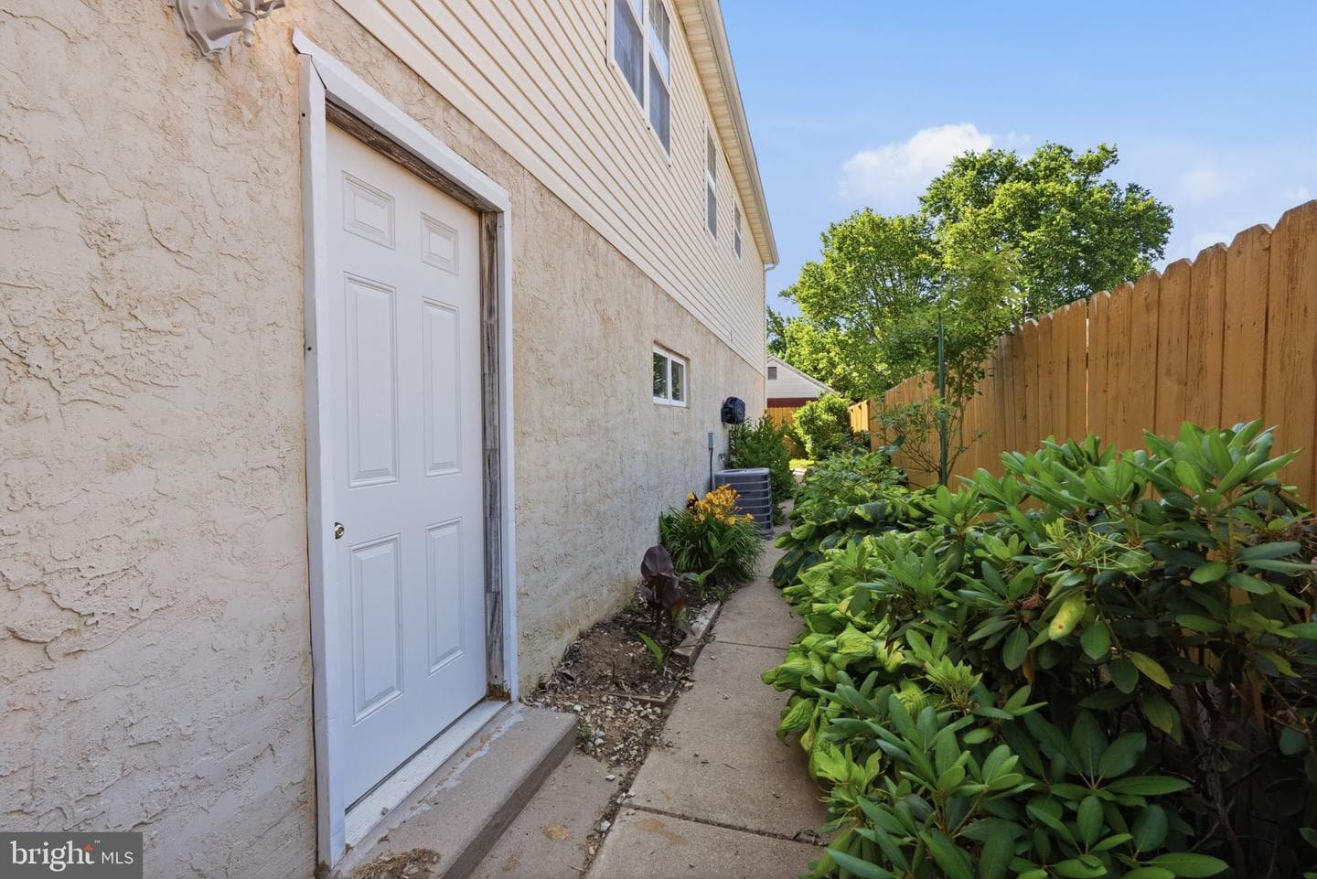 9223 Marsden Street photo 34