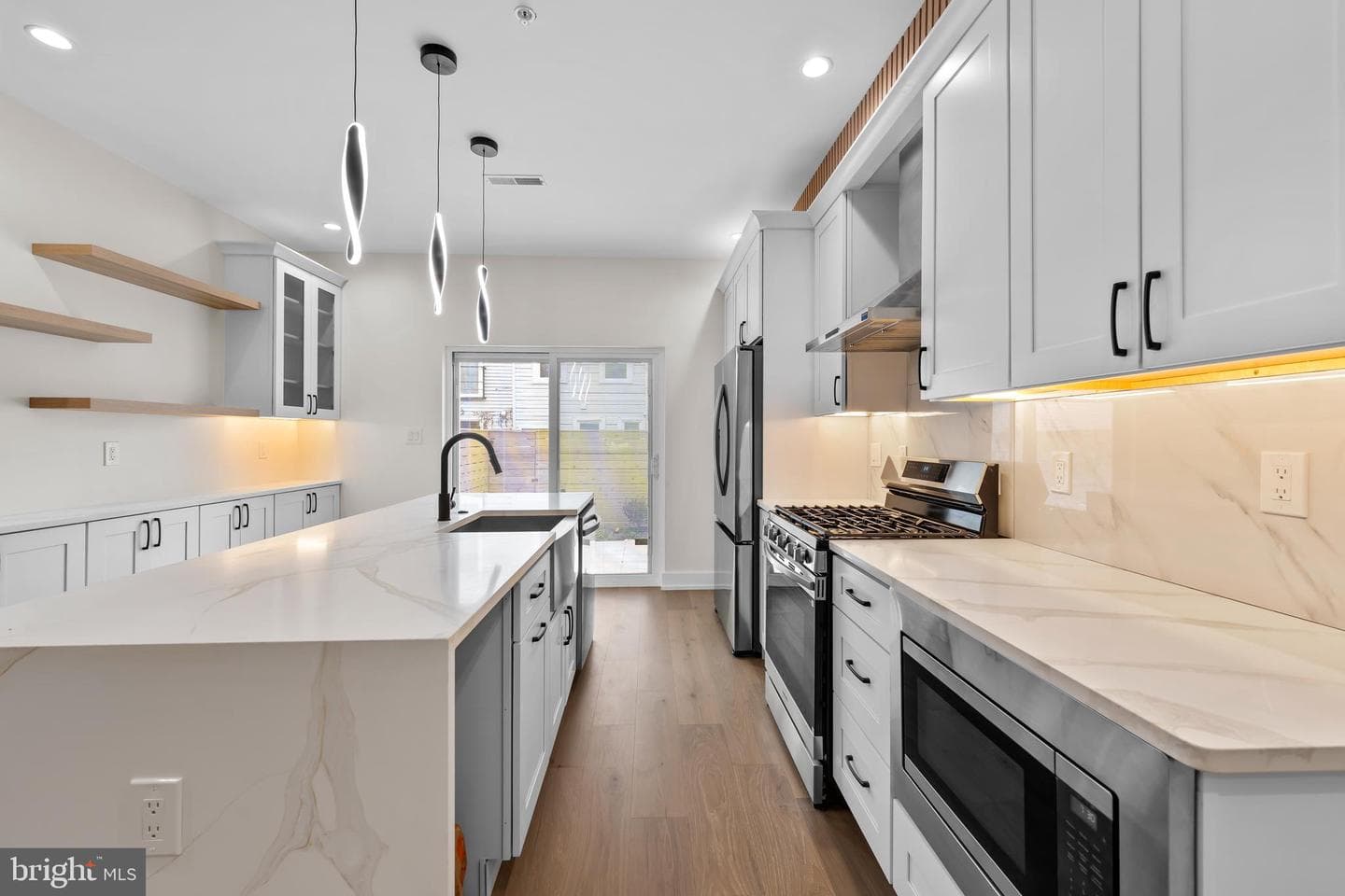 2324 Reed Street photo 6