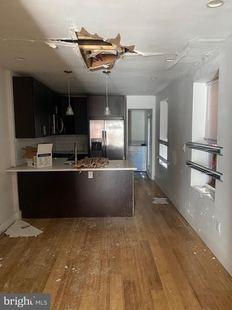 2025 N Woodstock Street photo 3