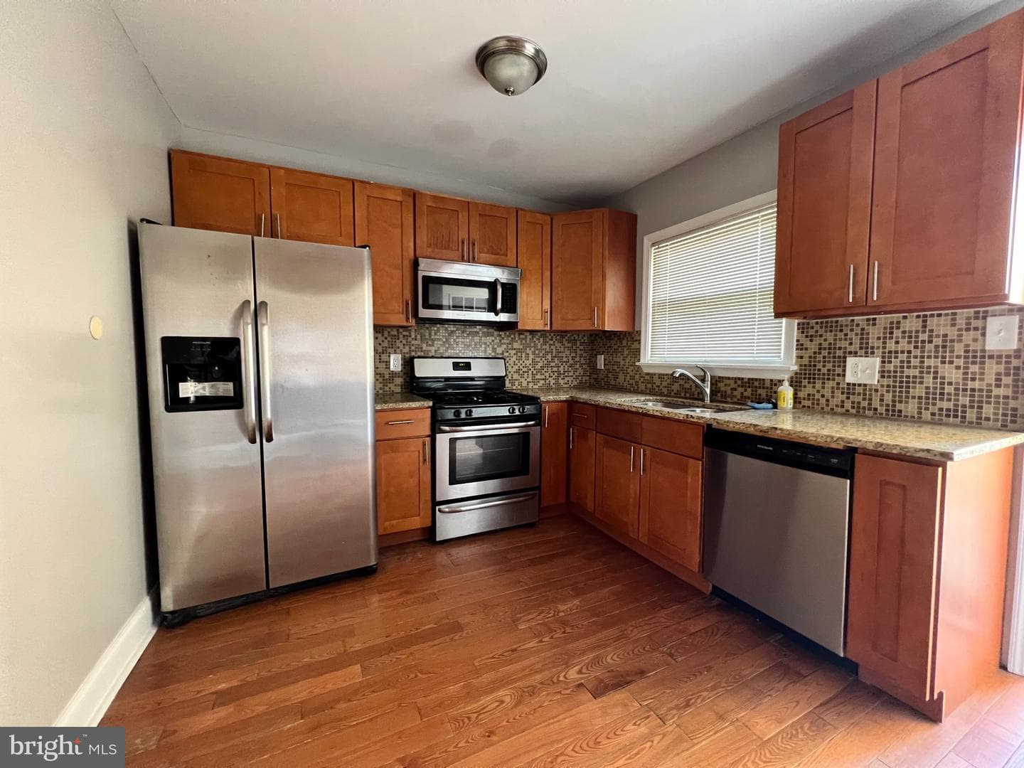 2654 Agate Street photo 6