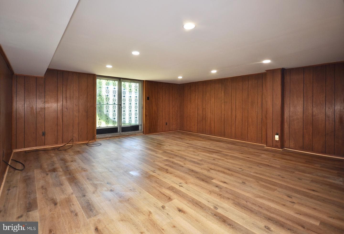 15155 Milford Street photo 33