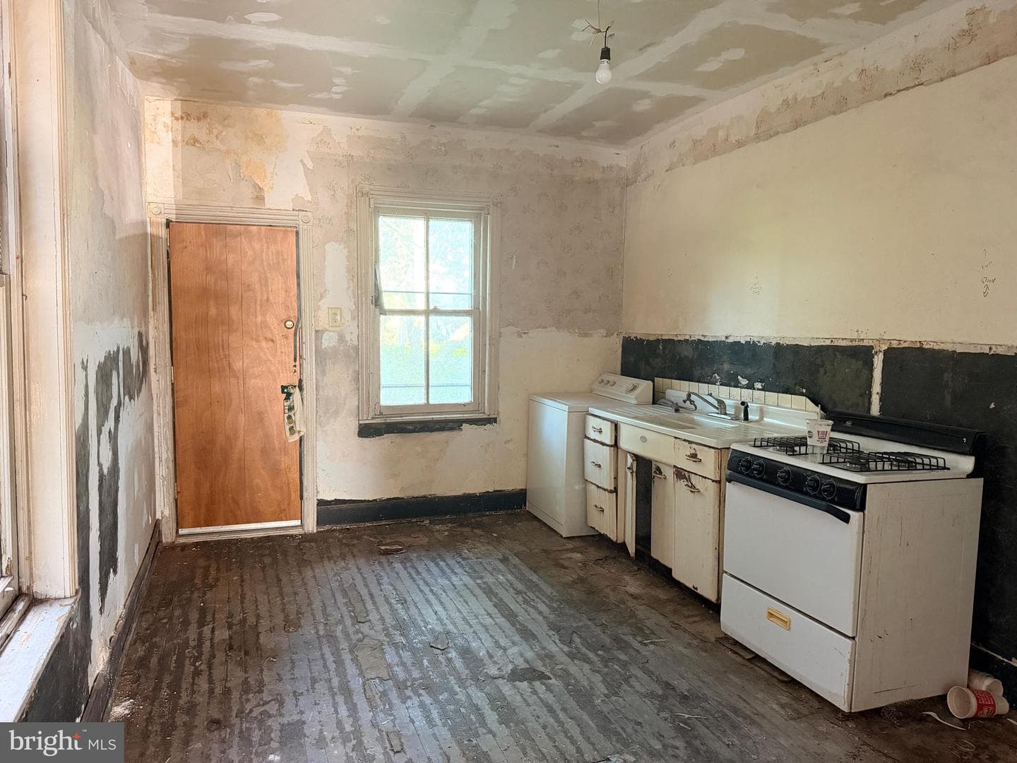 333 N Felton Street photo 8