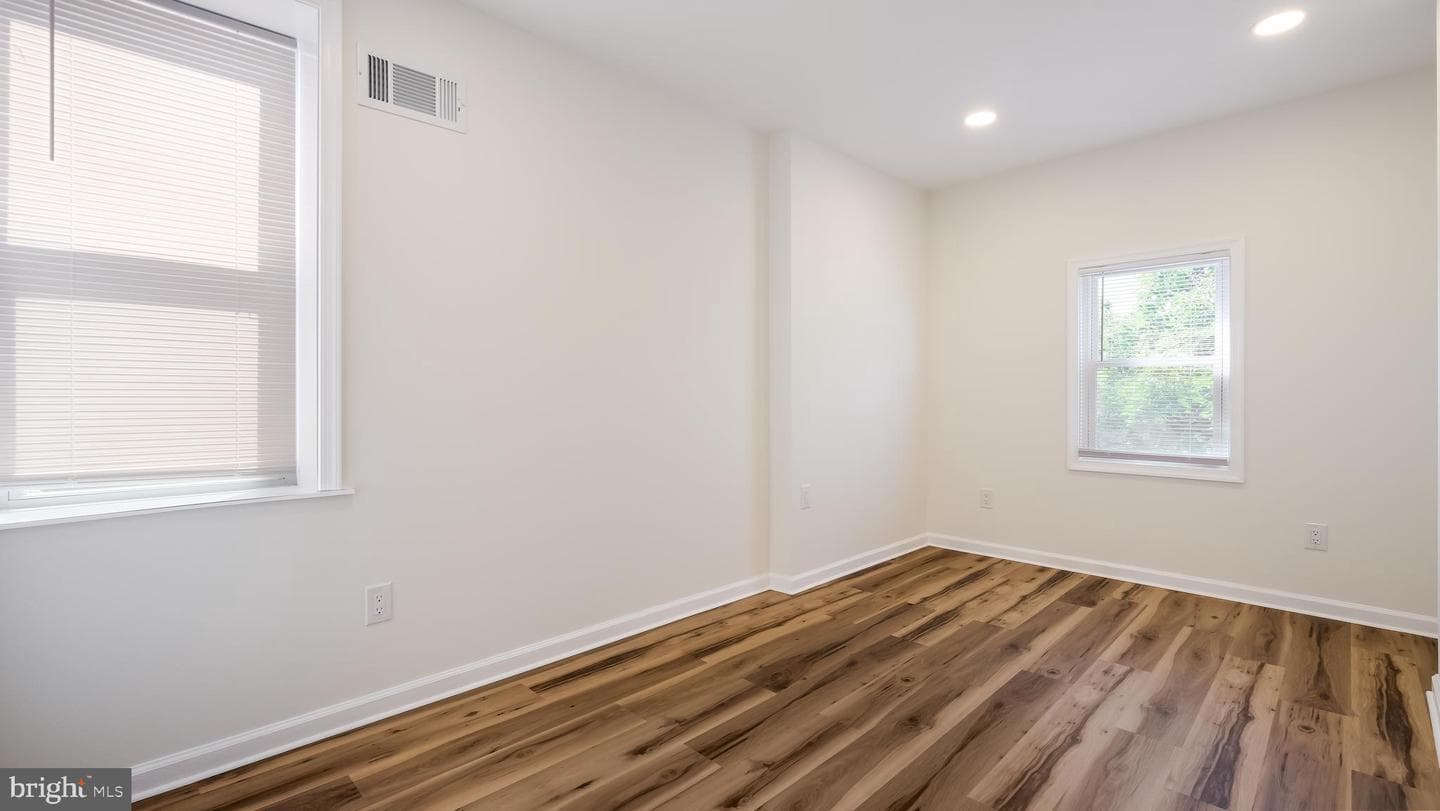 5058 Hoopes Street photo 18